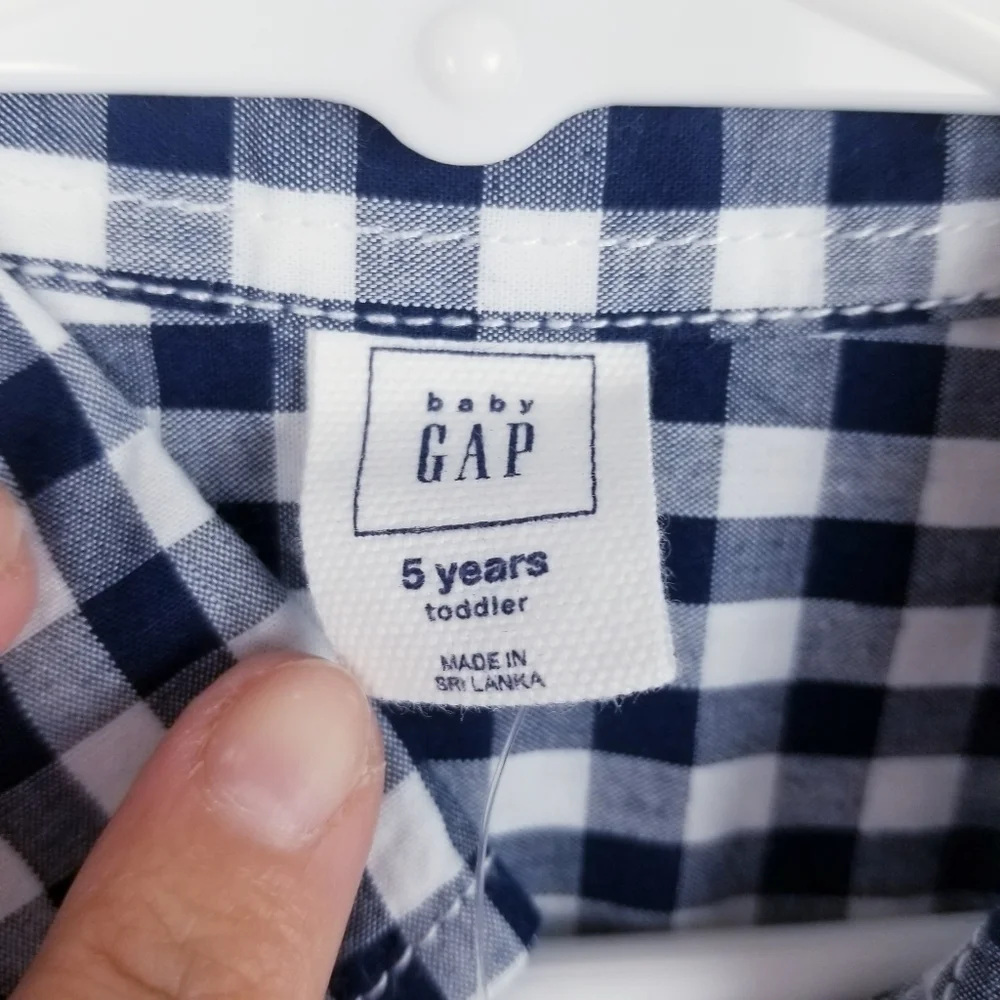 Gap Boy's Toddler Button Front Shirt NWT size 5T